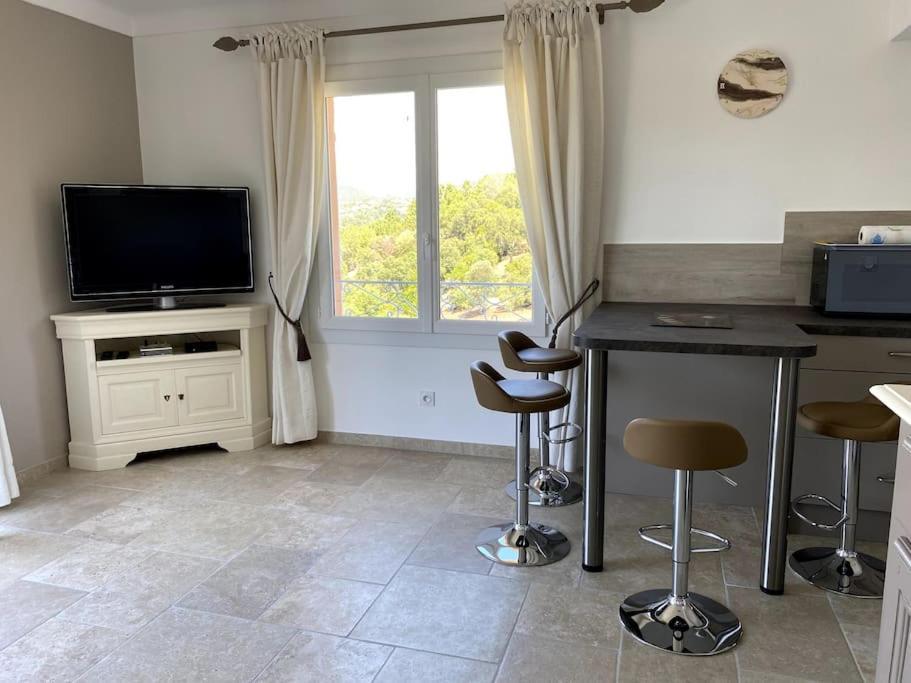 Agreable Appartement Vue Mer Les Issambres Exterior foto