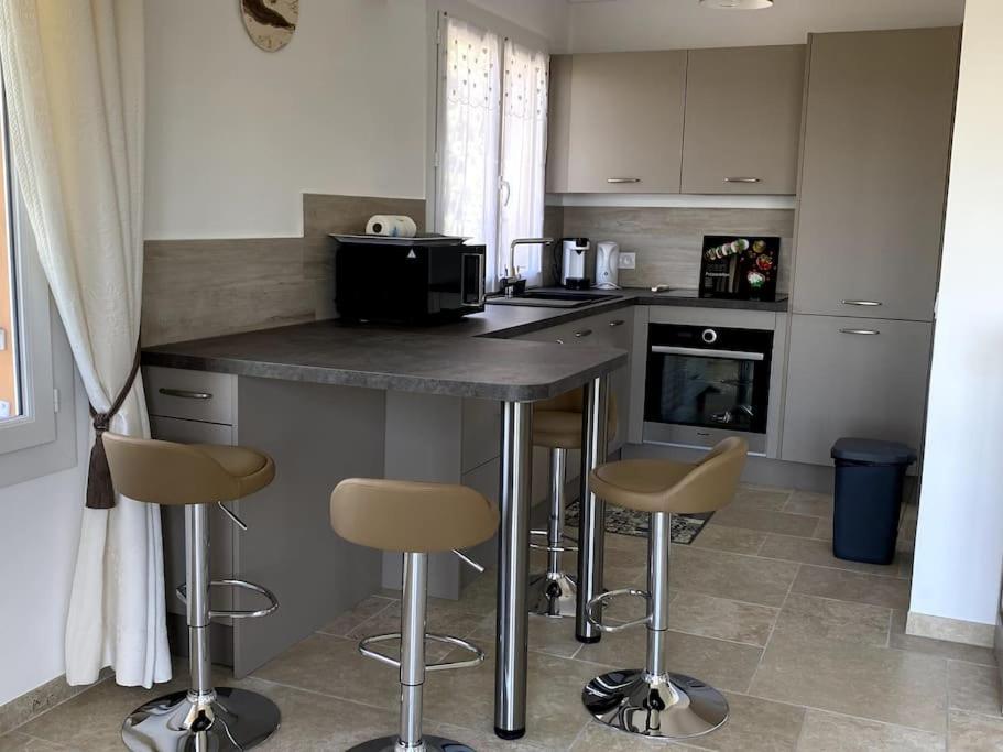 Agreable Appartement Vue Mer Les Issambres Exterior foto